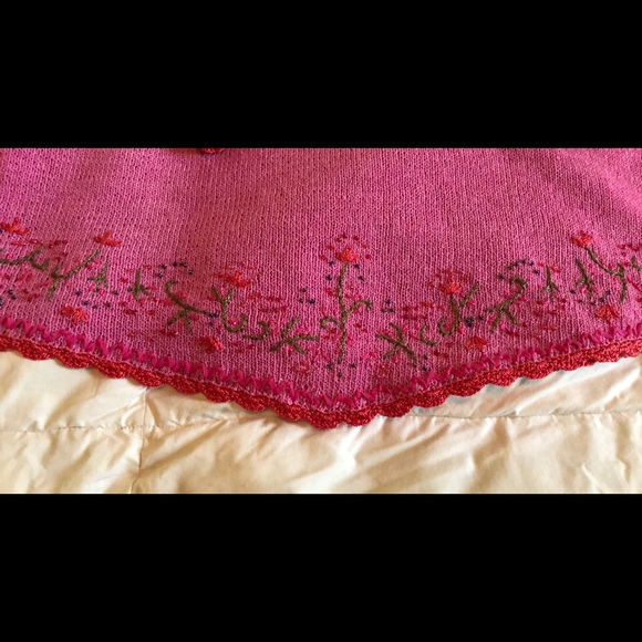 Pink bohemian sweater w/ embroidery and bead trim. - Picture 3 of 4